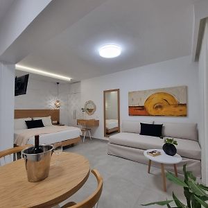 Standard Studio